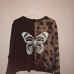 Wild Fable Medium Long Sleeve Butterfly Shirt